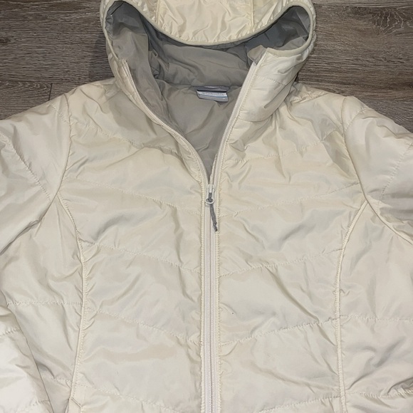 Women’s Columbia long winter jacket waitsburg in cream size medium - Picture 4 of 10